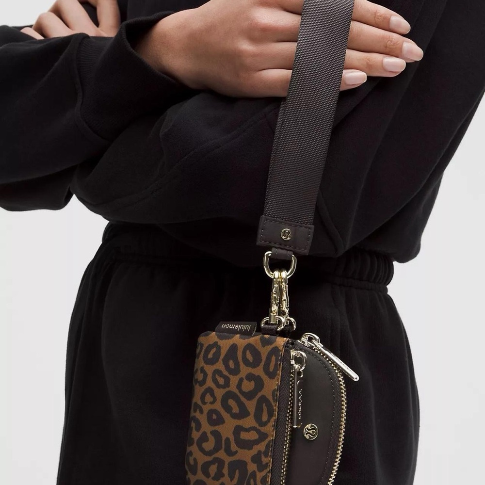 Lululemon Dual Pouch Wristlet- LDOK/NHBR/GOLD